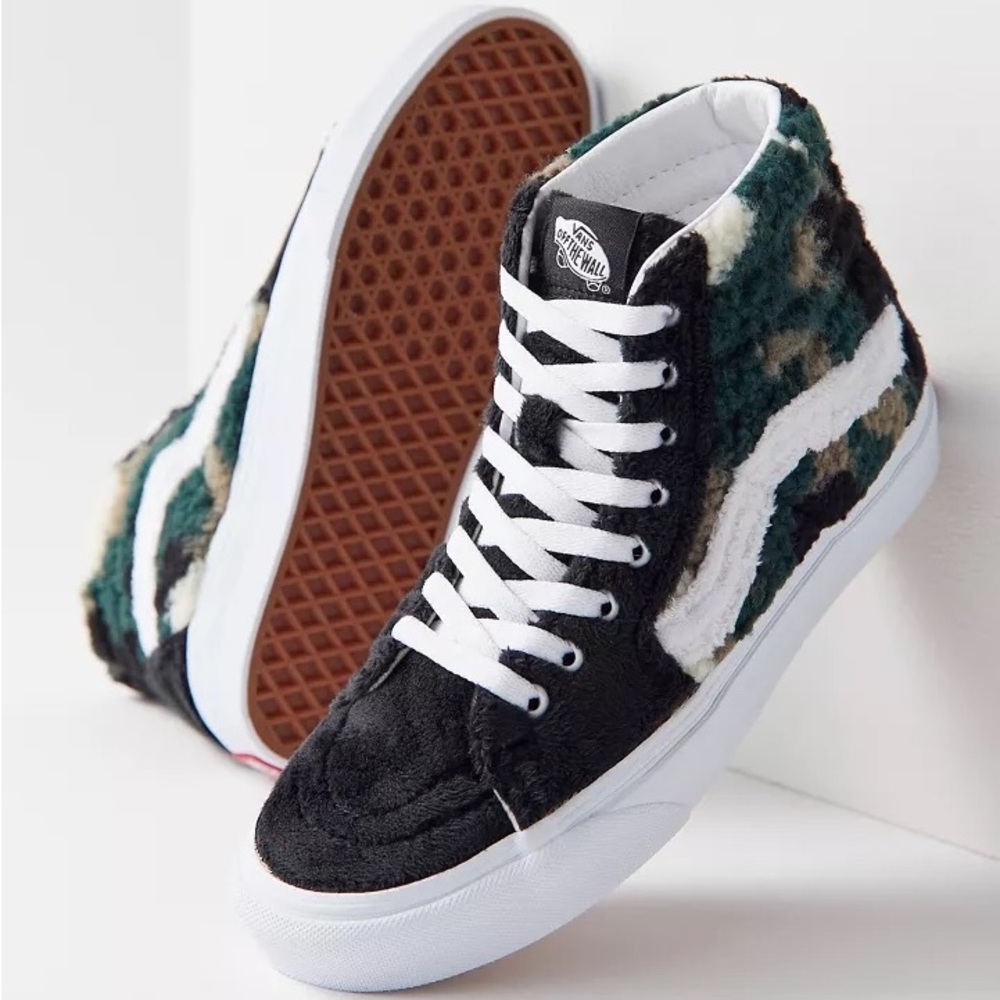 Vans Sk8-Hi Sherpa Sneakers